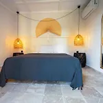 Artotel Hotel