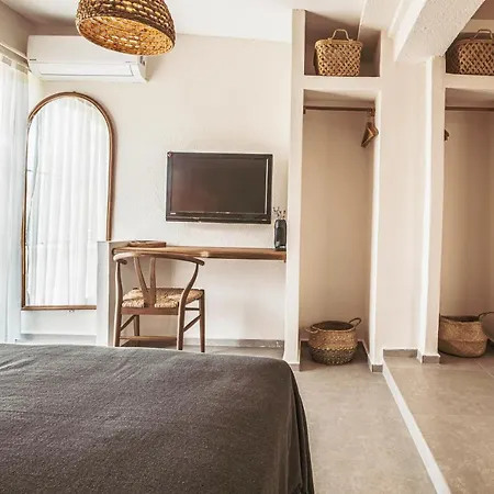 Hotel Artotel *