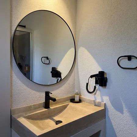 Art Hotel *