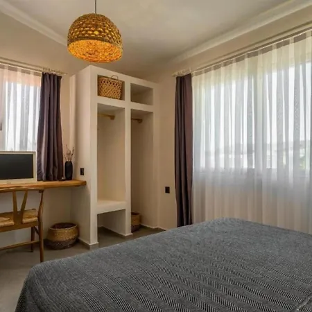 Artotel Hotel