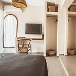 Hotel Artotel *