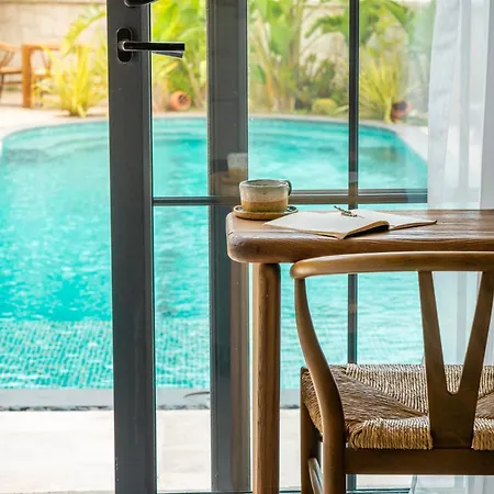 Отель Artotel Алачати