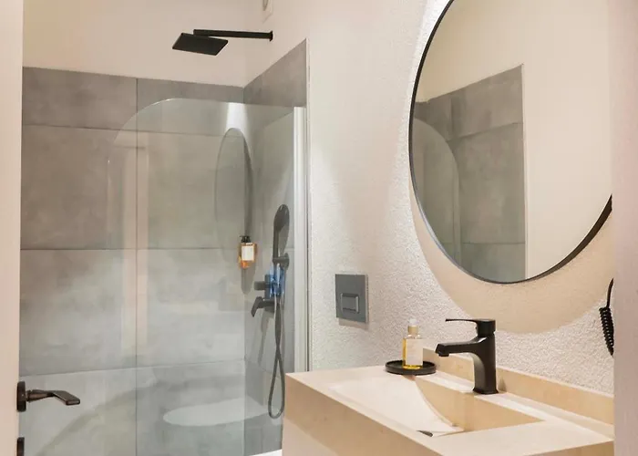 Hotel Artotel